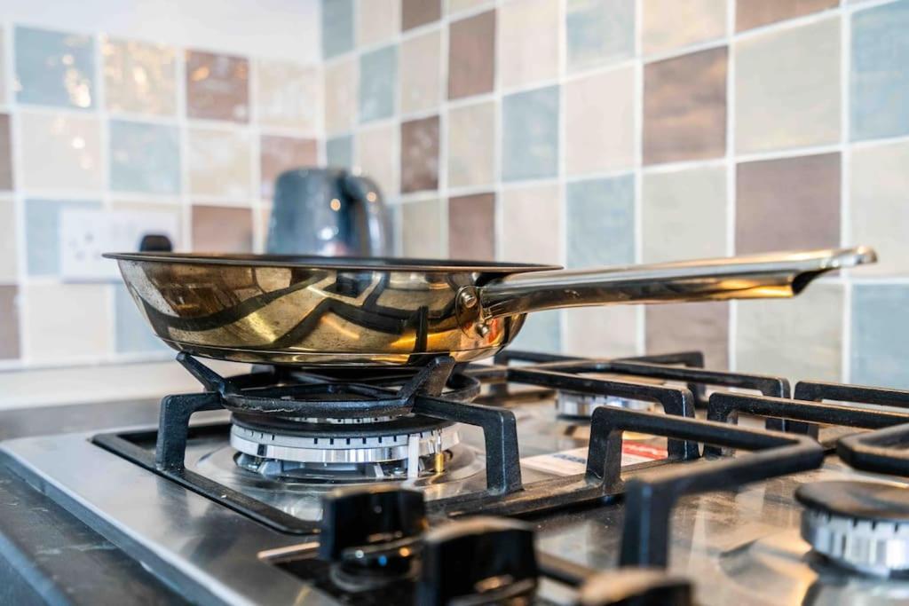 Beautiful Flat With Free Parking Apartment Birmingham Luaran gambar