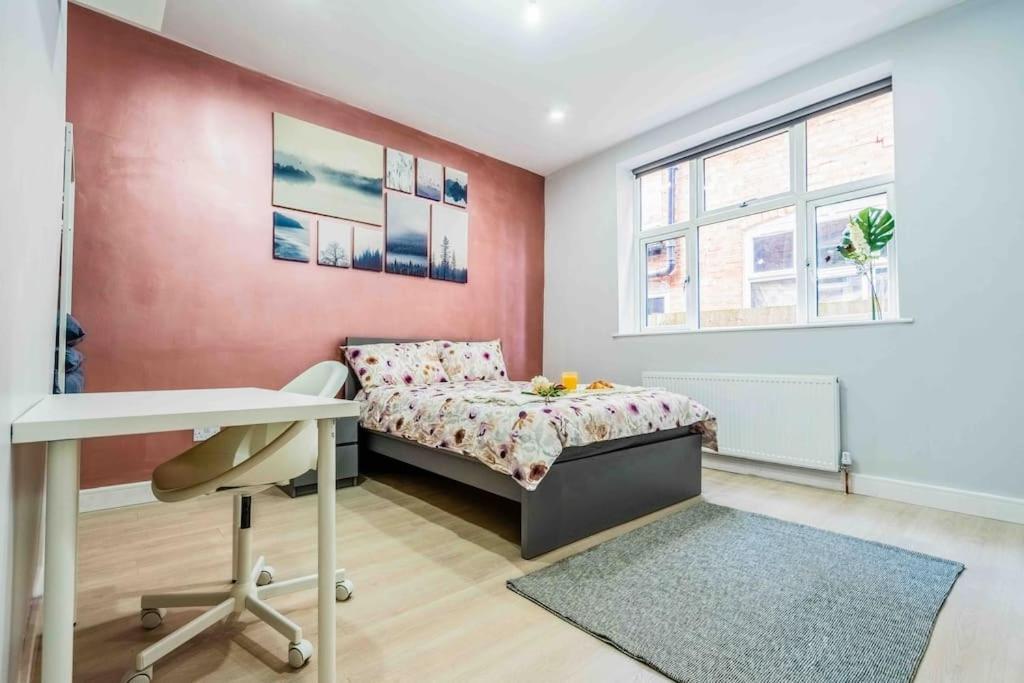 Beautiful Flat With Free Parking Apartment Birmingham Luaran gambar